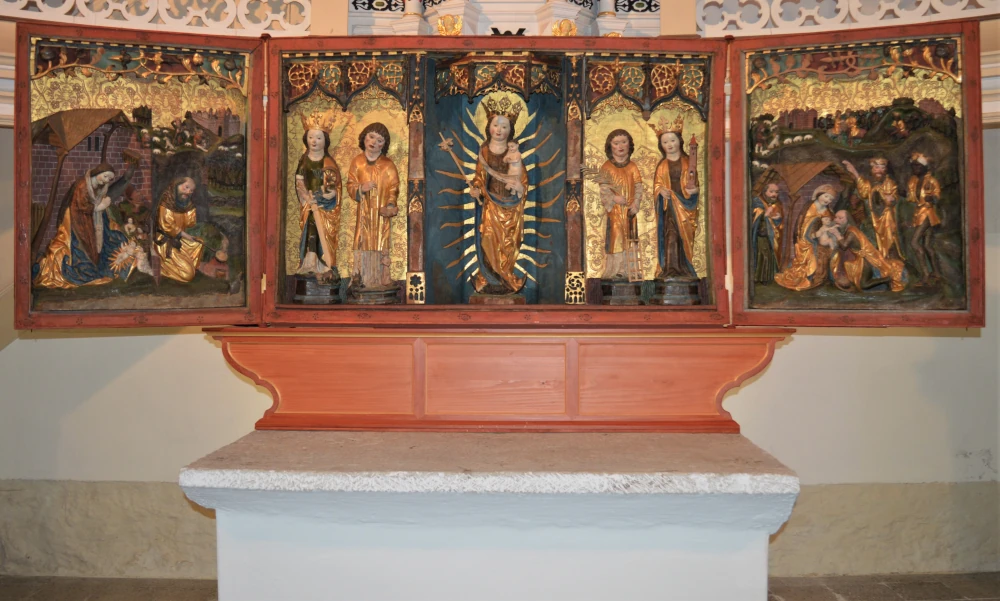 Altarretabel in der Kirche Schwabhausen (nach der Restaurierung)